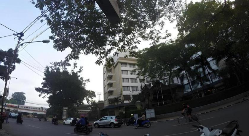Kedaton Hotel Μπαντούνγκ Εξωτερικό φωτογραφία